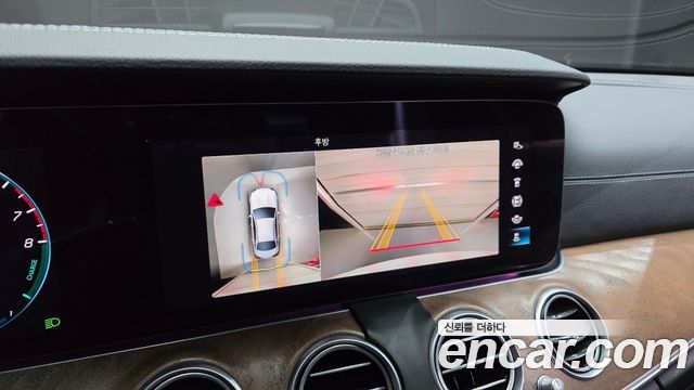 Mercedes-Benz E-Class E300e 4MATIC Exclusive