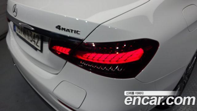 Mercedes-Benz E-Class E300e 4MATIC Exclusive