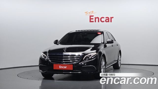 Mercedes-Benz E-Class E300 4MATIC Exclusive
