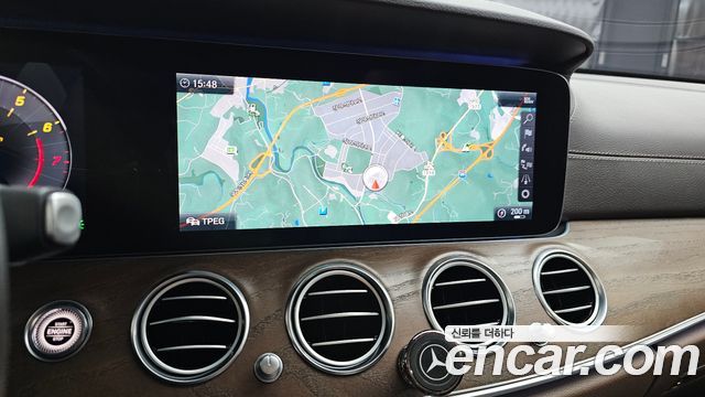 Mercedes-Benz E-Class E300 4MATIC Exclusive
