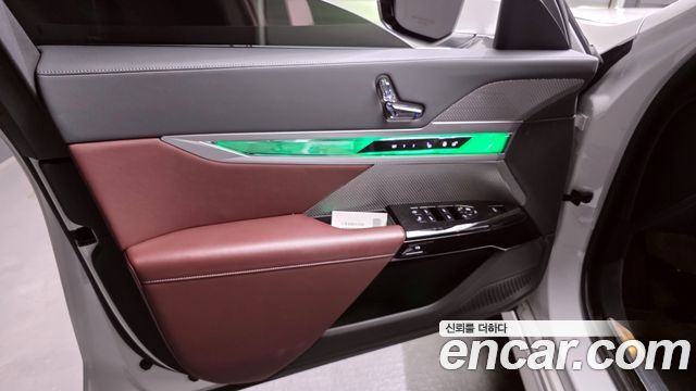 BMW 7-Series 740i sDrive Design Pure Excellence