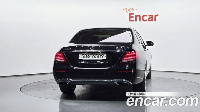 Mercedes-Benz E-Class E220d 4MATIC Exclusive