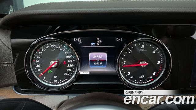 Mercedes-Benz E-Class E220d 4MATIC Exclusive