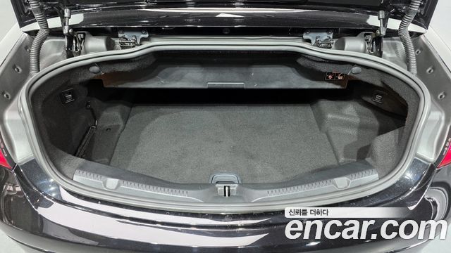 Mercedes-Benz E-Class E220d Cabriolet