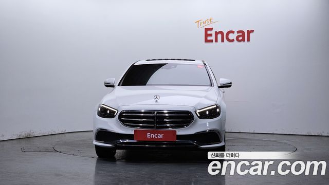 Mercedes-Benz E-Class E300e 4MATIC Exclusive