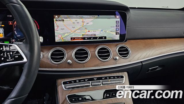Mercedes-Benz E-Class E300e 4MATIC Exclusive