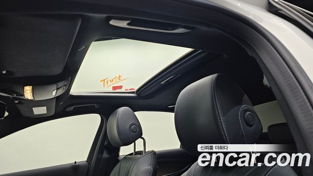 Mercedes-Benz E-Class E300e 4MATIC Exclusive