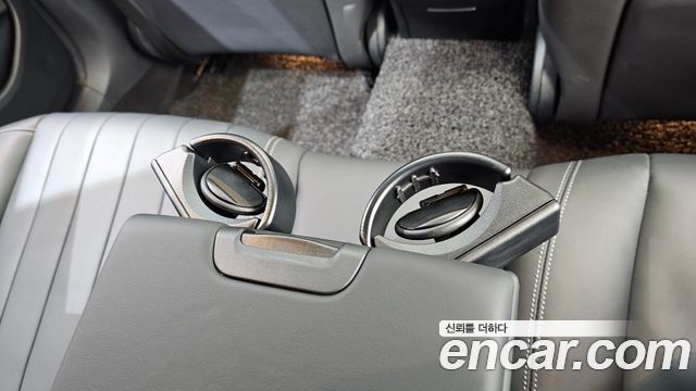 Mercedes-Benz E-Class E300e 4MATIC Exclusive