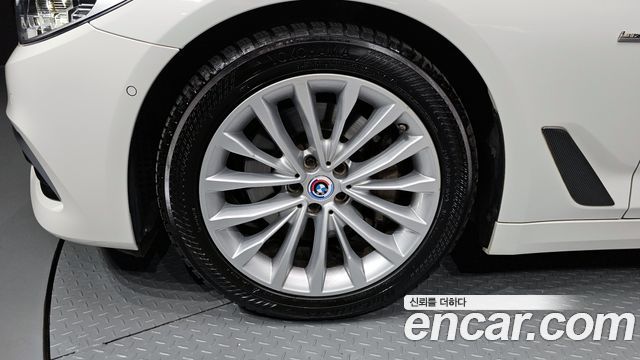 BMW 5-Series 530i Luxury Plus