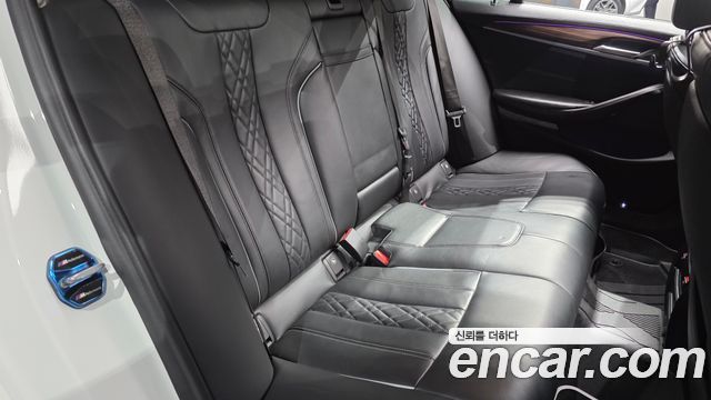 BMW 5-Series 530i Luxury Plus