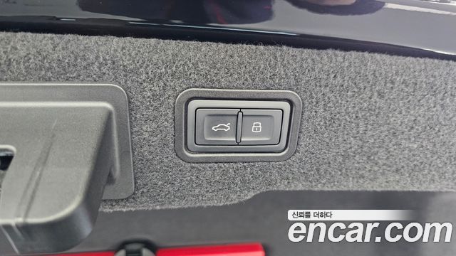 Audi A8 55 TFSI Quattro LWB