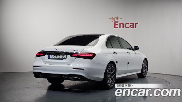 Mercedes-Benz E-Class E220d 4MATIC AMG Line
