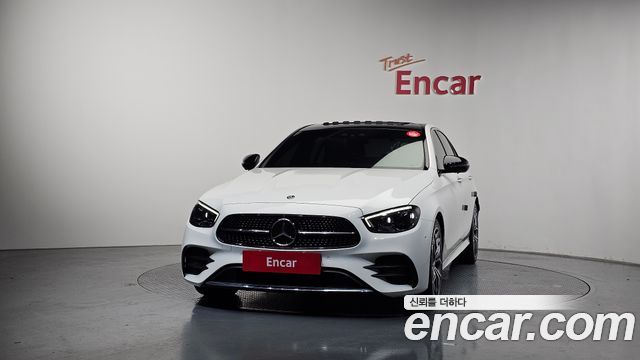 Mercedes-Benz E-Class E220d 4MATIC AMG Line