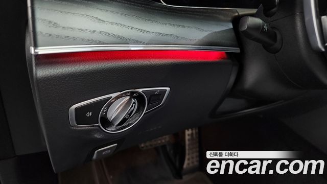 Mercedes-Benz E-Class E220d 4MATIC AMG Line