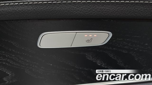 Mercedes-Benz E-Class E220d 4MATIC AMG Line