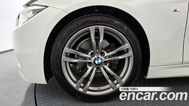BMW 3-Series 320i M Sport
