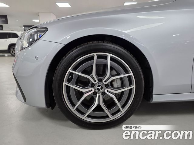 Mercedes-Benz E-Class E220d 4MATIC AMG Line