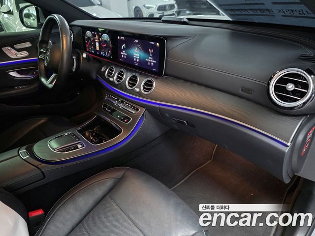 Mercedes-Benz E-Class E220d 4MATIC AMG Line