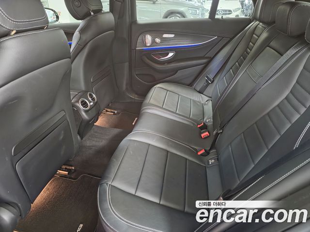Mercedes-Benz E-Class E220d 4MATIC AMG Line