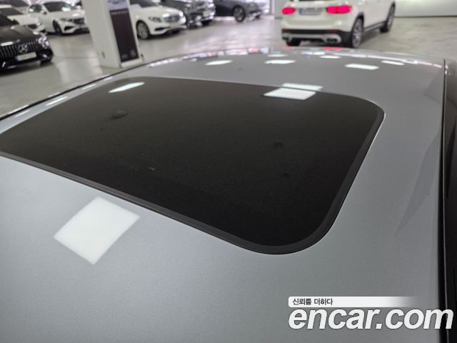Mercedes-Benz E-Class E220d 4MATIC AMG Line