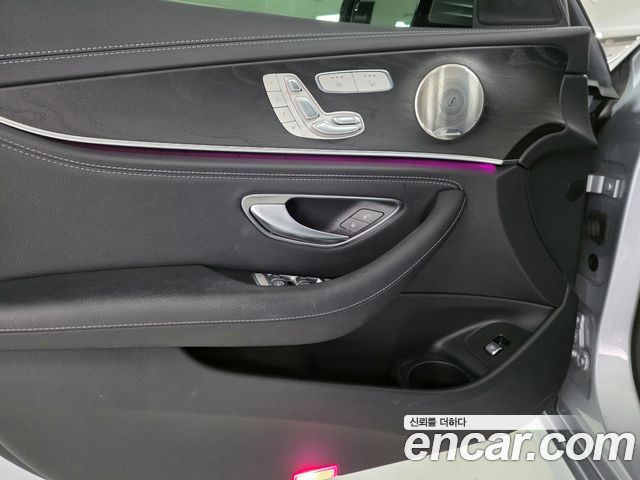 Mercedes-Benz E-Class E220d 4MATIC AMG Line