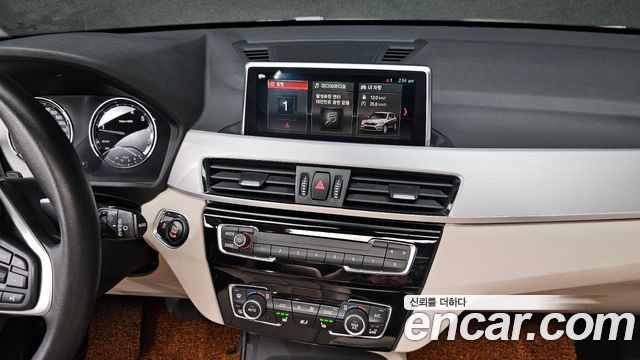 BMW X1 xDrive 20i Advantage