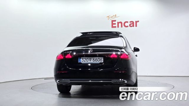 Mercedes-Benz E-Class E200 Avantgarde