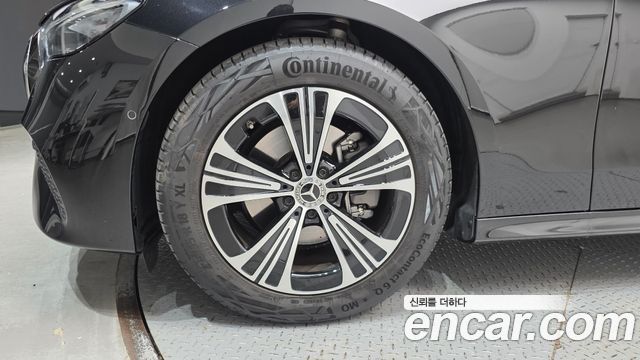 Mercedes-Benz E-Class E200 Avantgarde