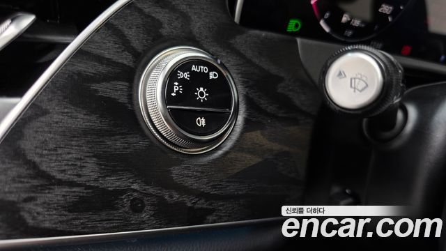 Mercedes-Benz E-Class E200 Avantgarde