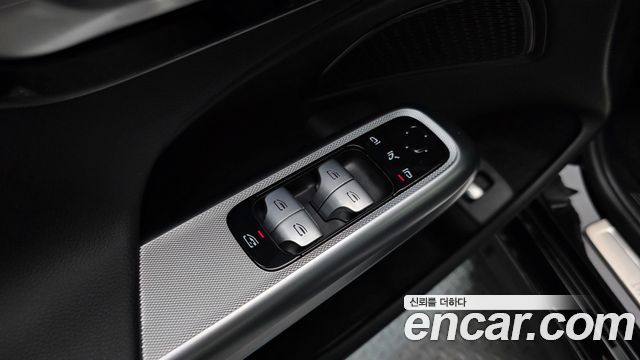 Mercedes-Benz E-Class E200 Avantgarde