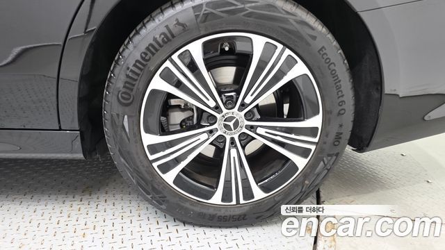 Mercedes-Benz E-Class E200 Avantgarde