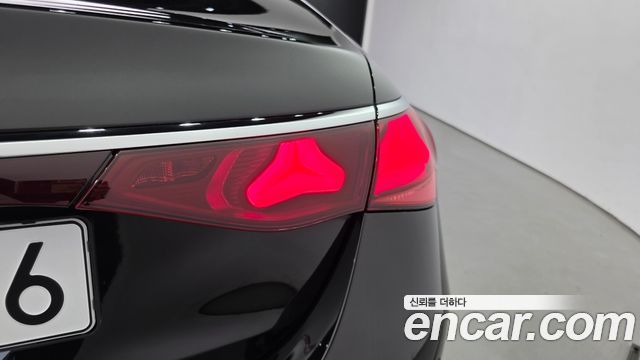 Mercedes-Benz E-Class E200 Avantgarde