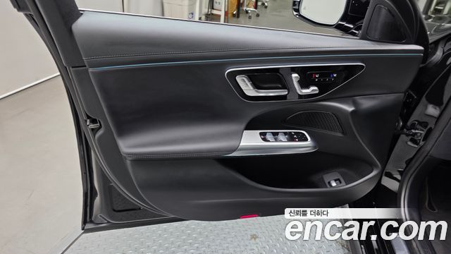 Mercedes-Benz E-Class E200 Avantgarde