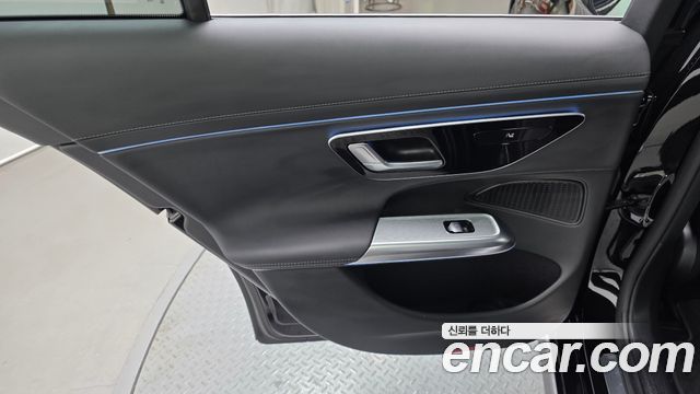 Mercedes-Benz E-Class E200 Avantgarde