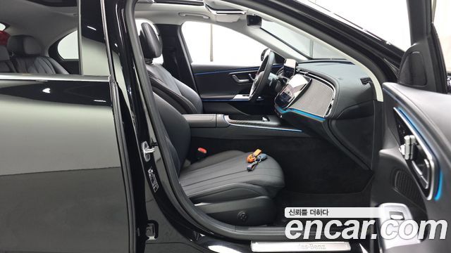 Mercedes-Benz E-Class E200 Avantgarde