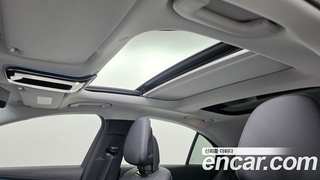 Mercedes-Benz E-Class E200 Avantgarde