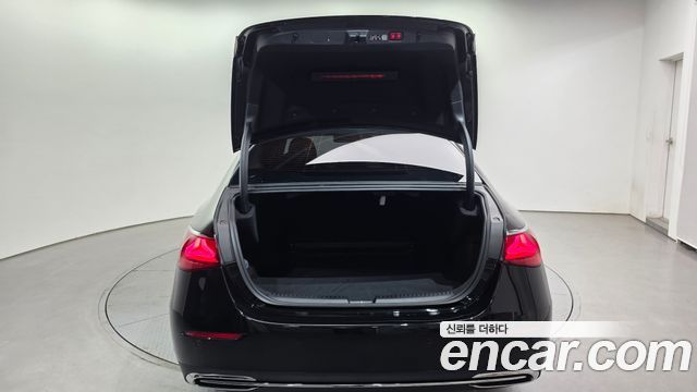 Mercedes-Benz E-Class E200 Avantgarde
