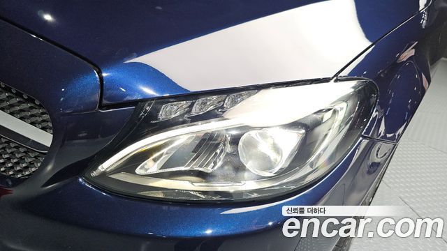 Mercedes-Benz C-Class C200 Cabriolet