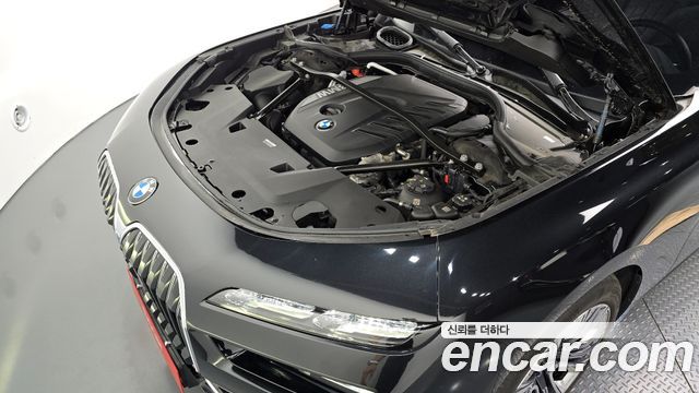 BMW 7-Series 740d xDrive Design Pure Excellence