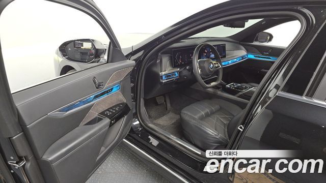 BMW 7-Series 740d xDrive Design Pure Excellence