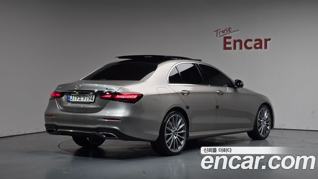 Mercedes-Benz E-Class E350 4MATIC AMG Line