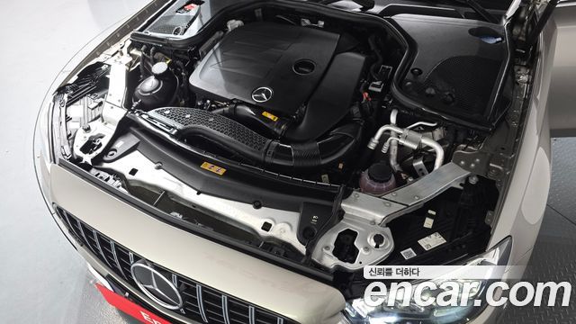 Mercedes-Benz E-Class E350 4MATIC AMG Line