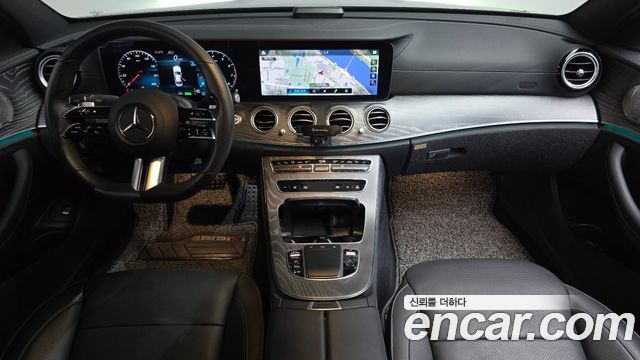Mercedes-Benz E-Class E350 4MATIC AMG Line