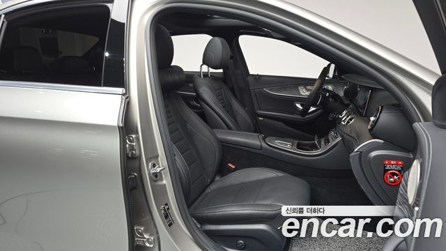 Mercedes-Benz E-Class E350 4MATIC AMG Line
