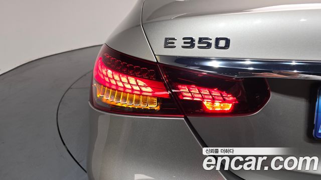 Mercedes-Benz E-Class E350 4MATIC AMG Line