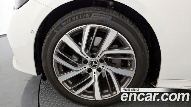 Mercedes-Benz E-Class E220d 4MATIC Exclusive