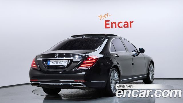 Mercedes-Benz S-Class S560L 4MATIC