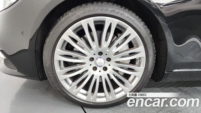 Mercedes-Benz S-Class S560L 4MATIC