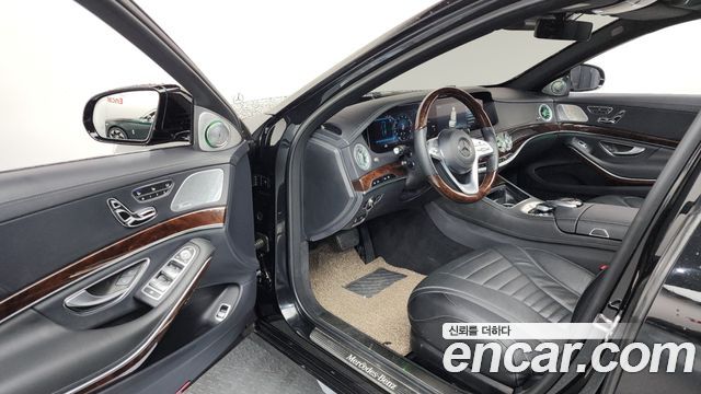 Mercedes-Benz S-Class S560L 4MATIC