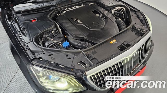 Mercedes-Benz S-Class Maybach S560 4MATIC